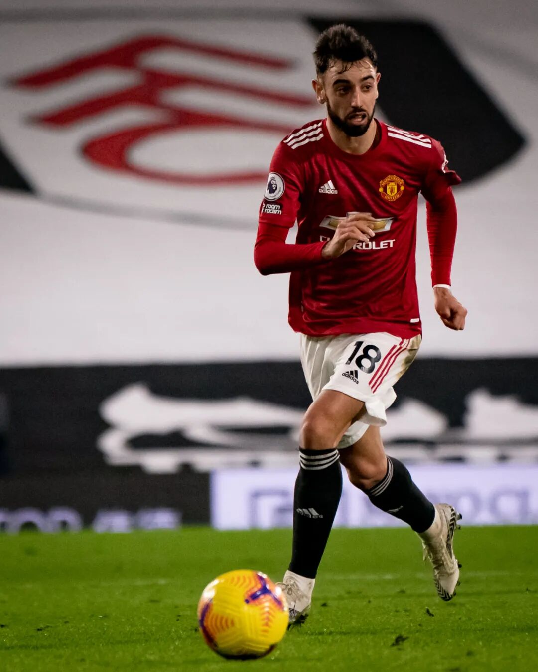 帕尔马客场大逆转，积极追赶积分(帕尔马球队在哪个城市)