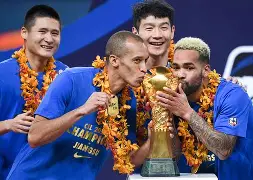 贝尔萨首度亮相中超，施展新战术引发期待的简单介绍